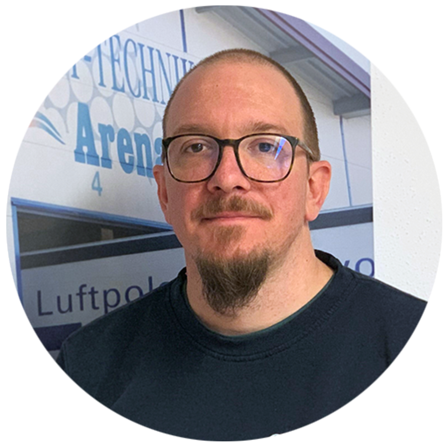 Florian Schlagintweit - director adjunct de logistică, Oldenburg Kunststoff-Technik GmbH